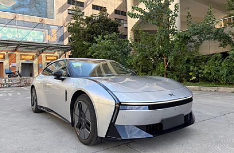 XPENG P7 2025 702km Long Range Electric Sedan